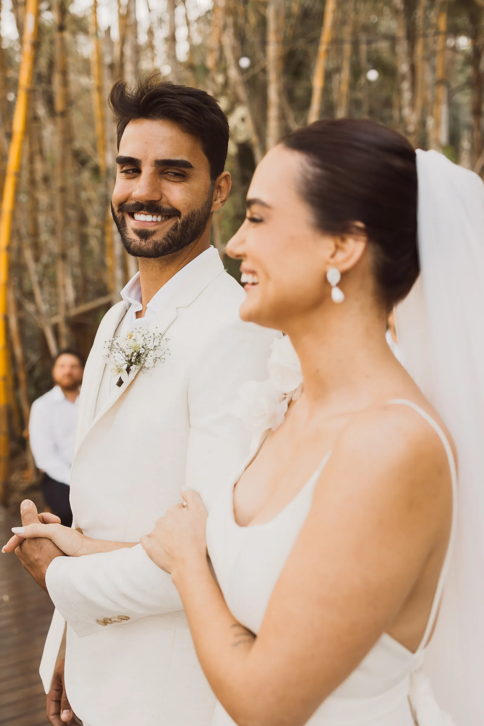 Casamento de Larissa & Ever · Pappilon Beach, Ubatuba — foto 86
