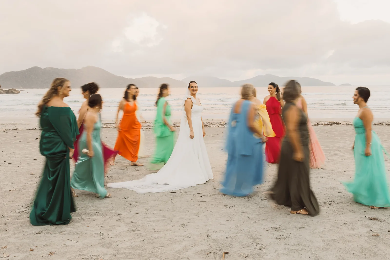 Casamento de Larissa & Ever · Pappilon Beach, Ubatuba — foto 143