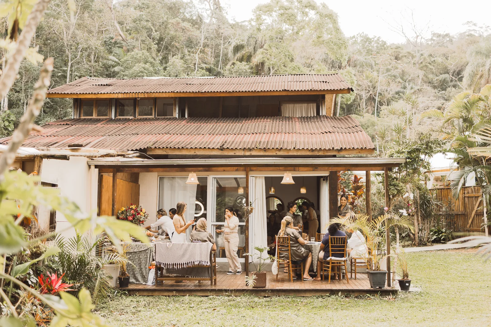 Casamento de Larissa & Ever · Pappilon Beach, Ubatuba — foto 6