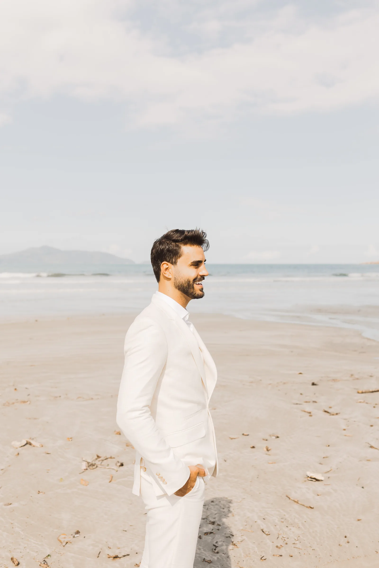 Casamento de Larissa & Ever · Pappilon Beach, Ubatuba — foto 38