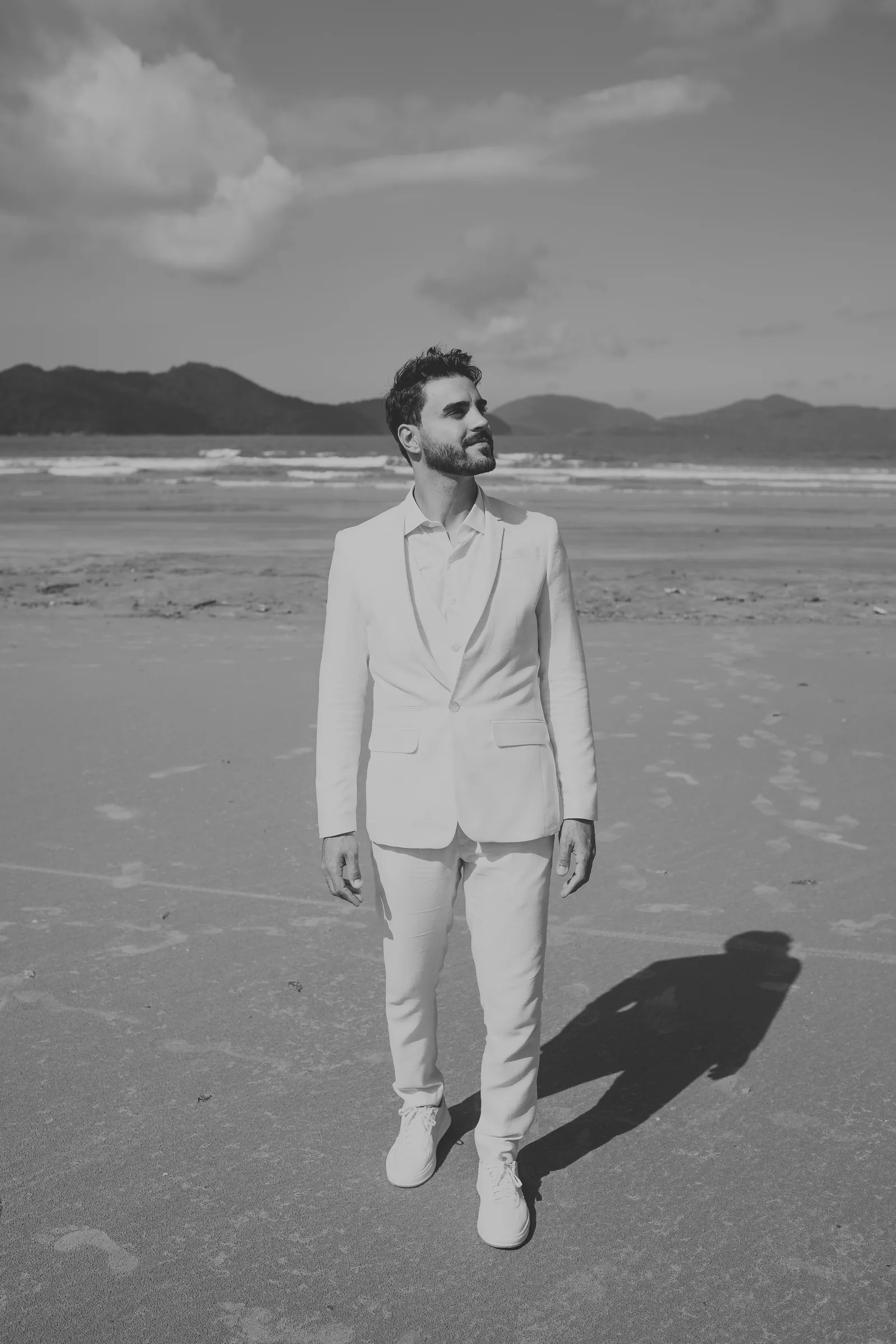 Casamento de Larissa & Ever · Pappilon Beach, Ubatuba — foto 39