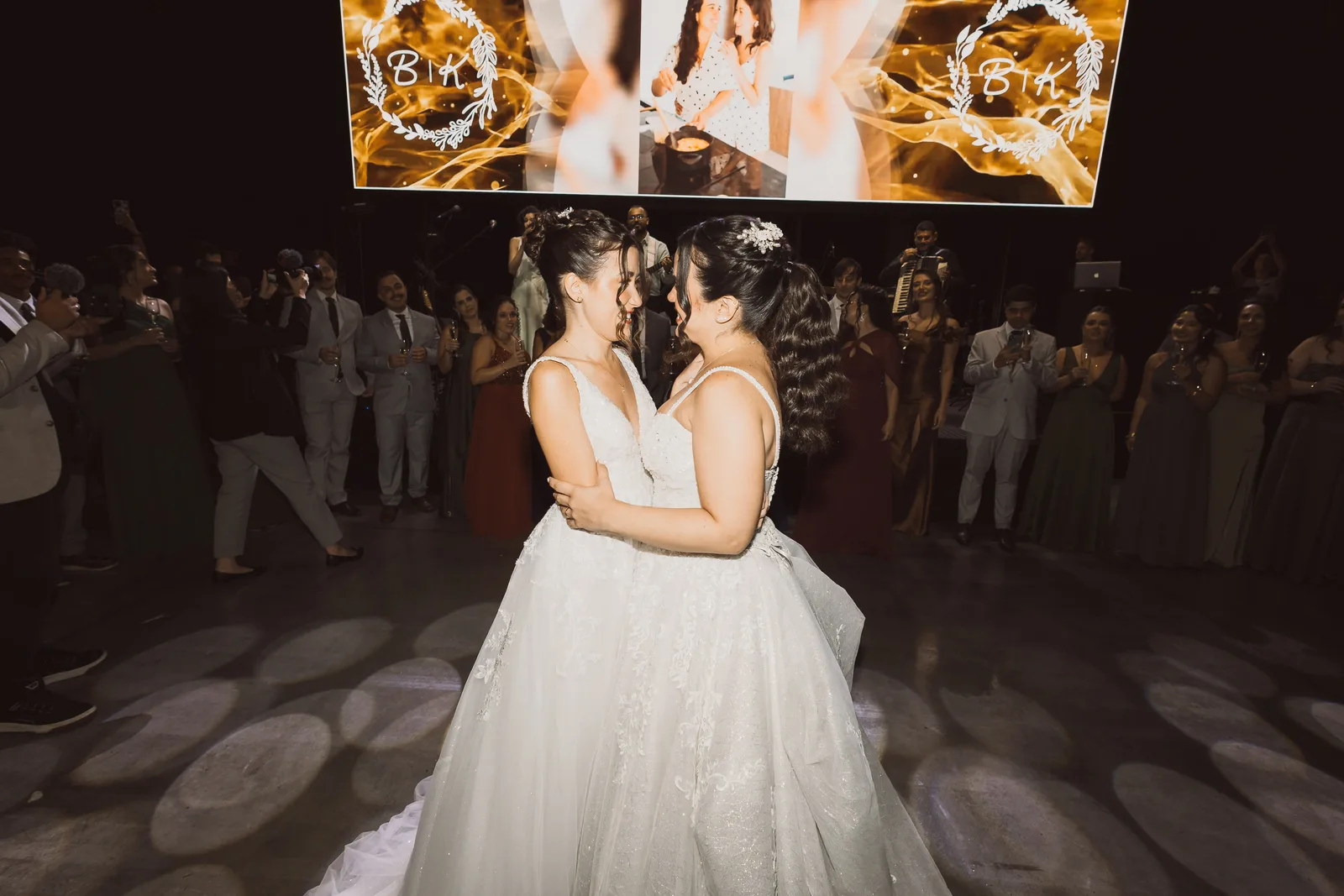 Casamento de Karina e Beatriz · Chez Bisutti Lake Paradise, Mogi das Cruzes — foto 128