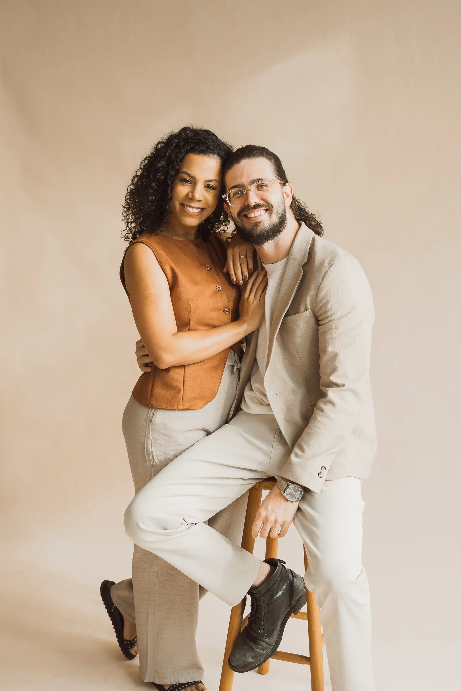Mari and Lucas of Os Tartari’s in a studio portrait
