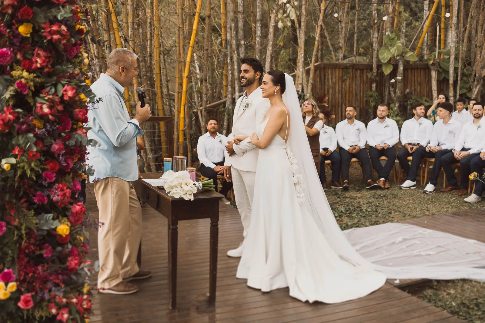 Casamento de Larissa & Ever · Pappilon Beach, Ubatuba — foto 79