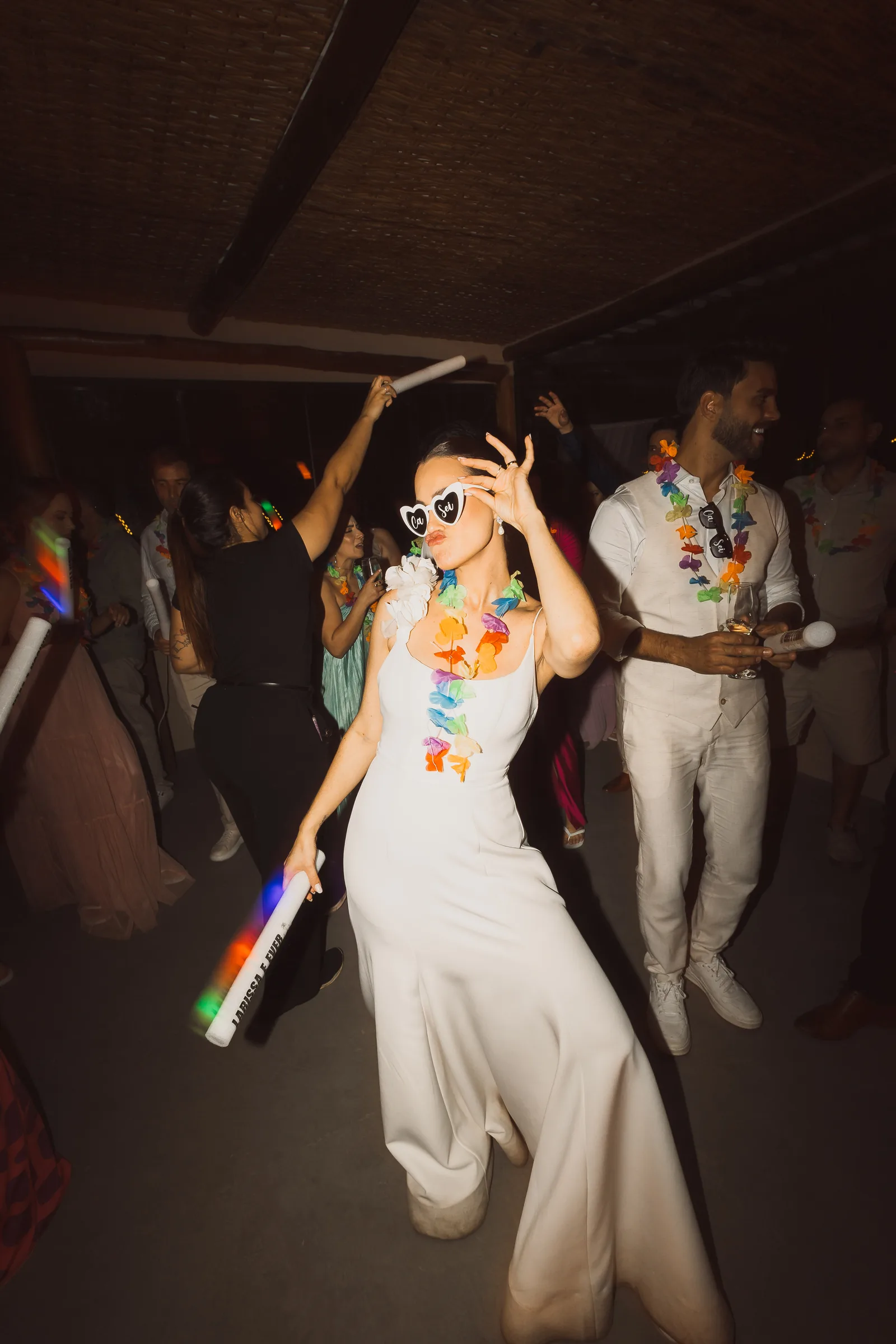 Casamento de Larissa & Ever · Pappilon Beach, Ubatuba — foto 167